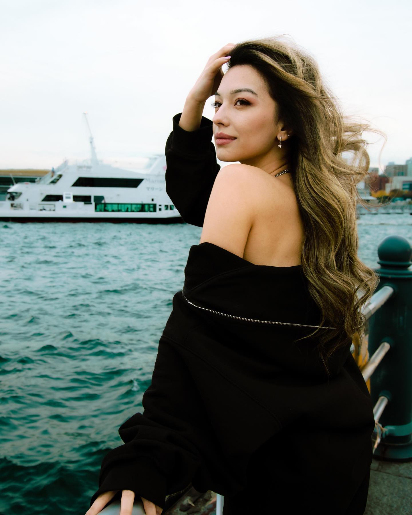 siyamore_ instagram image archive image