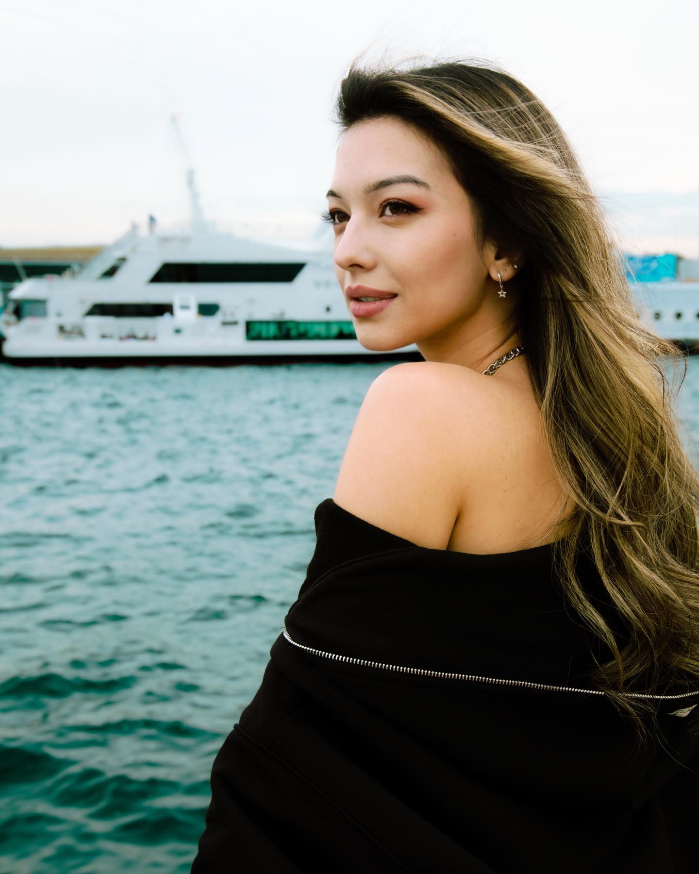 siyamore_ instagram image archive image