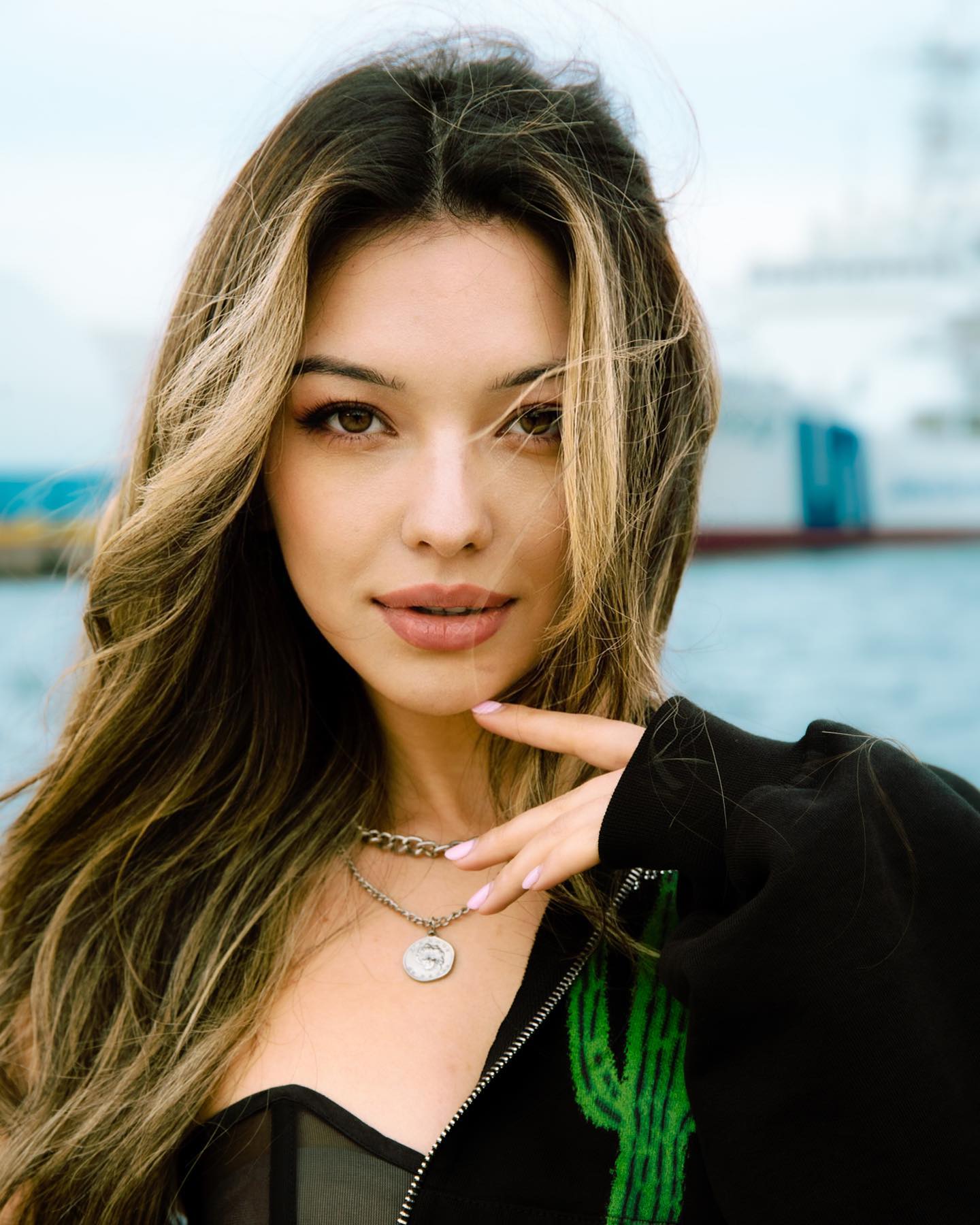 siyamore_ instagram image archive image