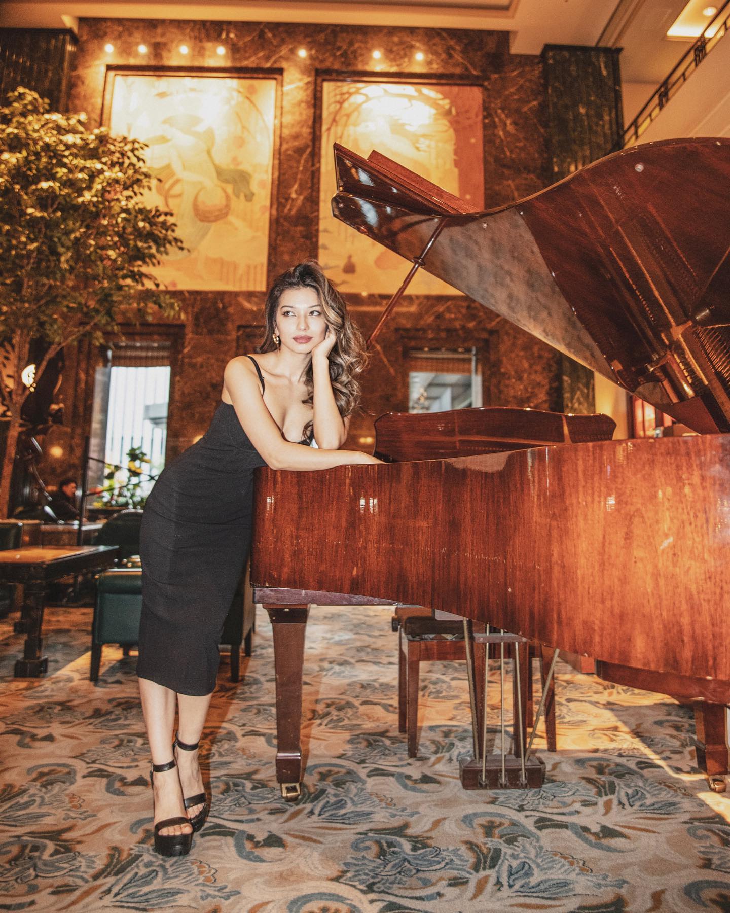 siyamore_ instagram image archive image