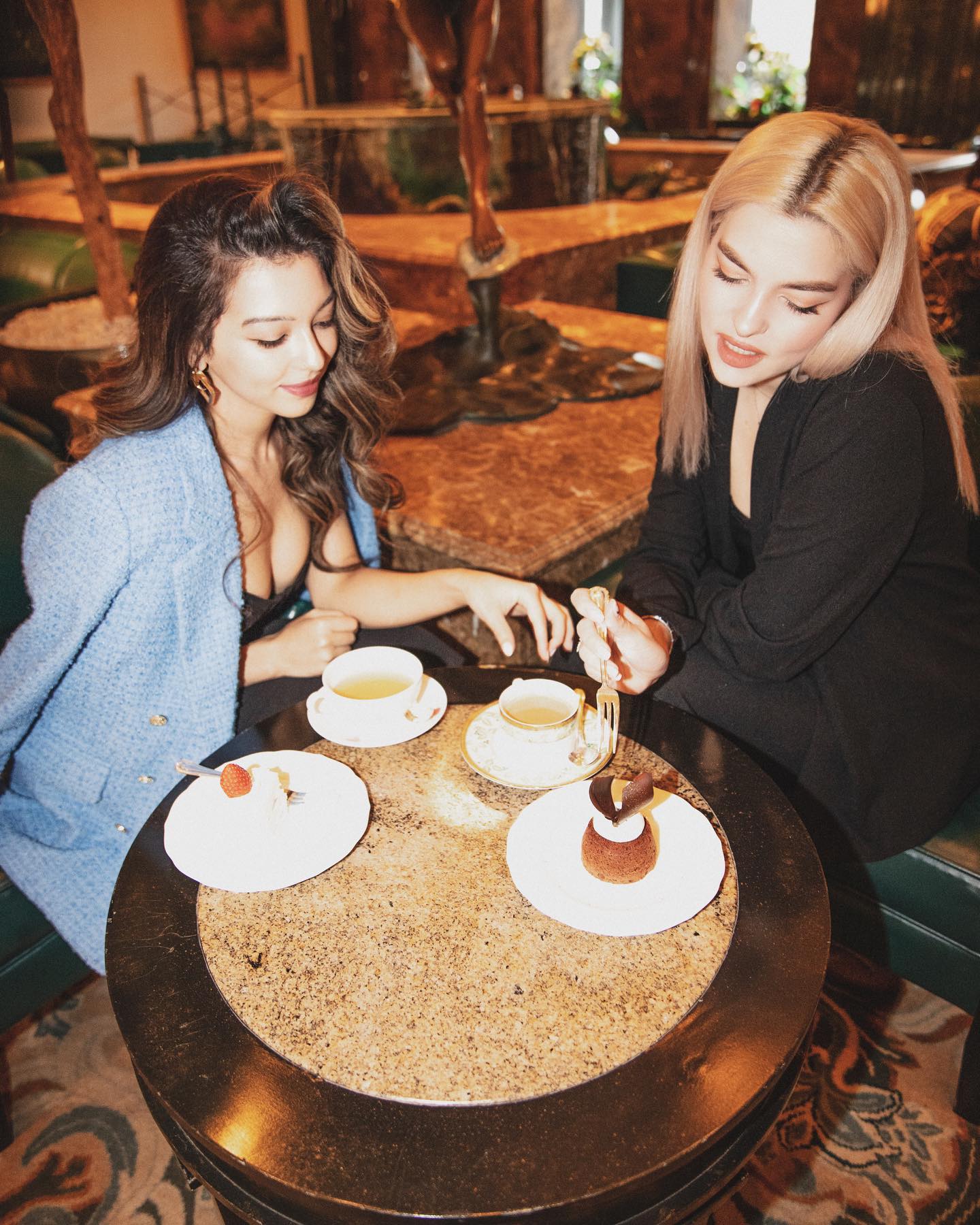 siyamore_ instagram image archive image