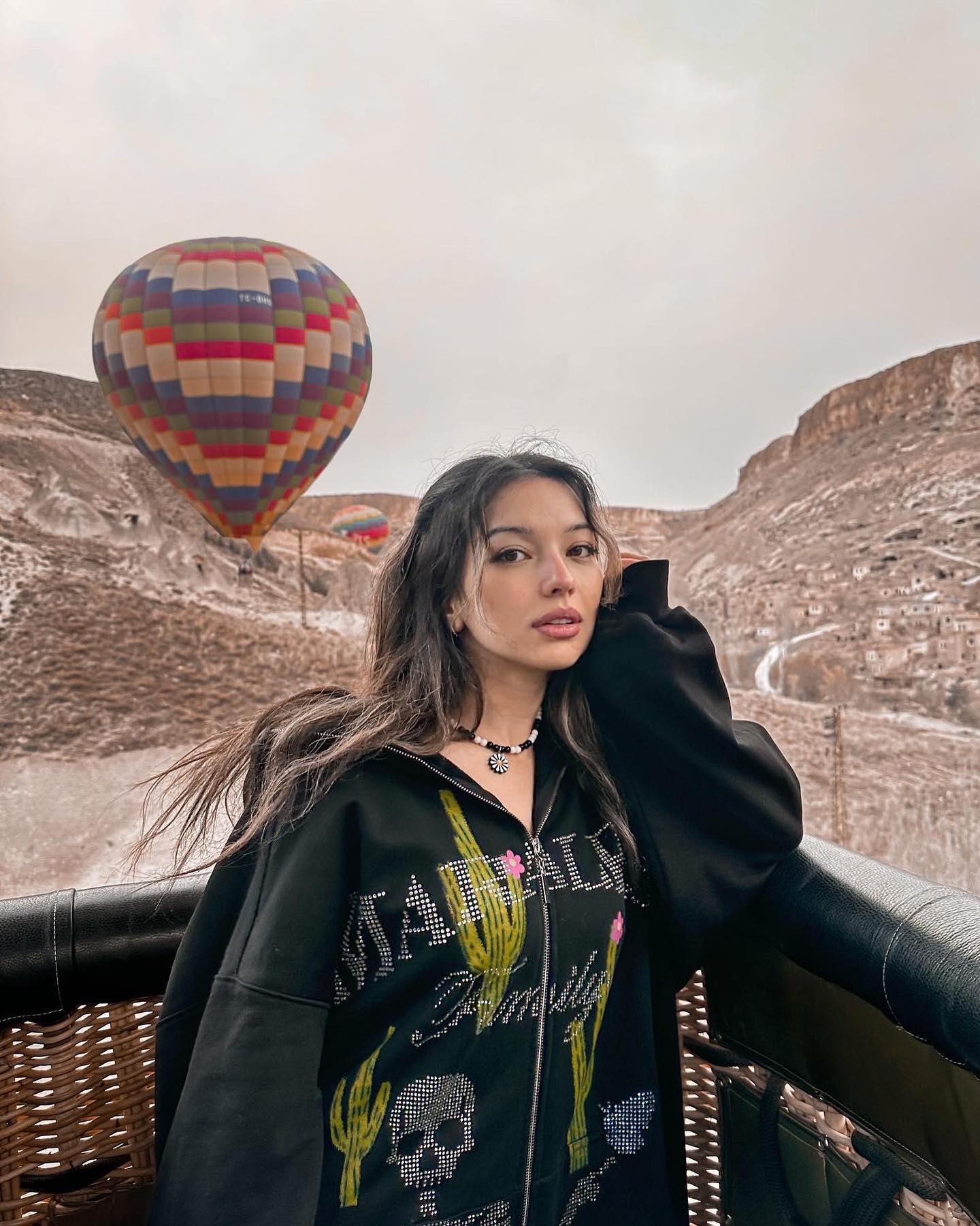 siyamore_ instagram image archive image