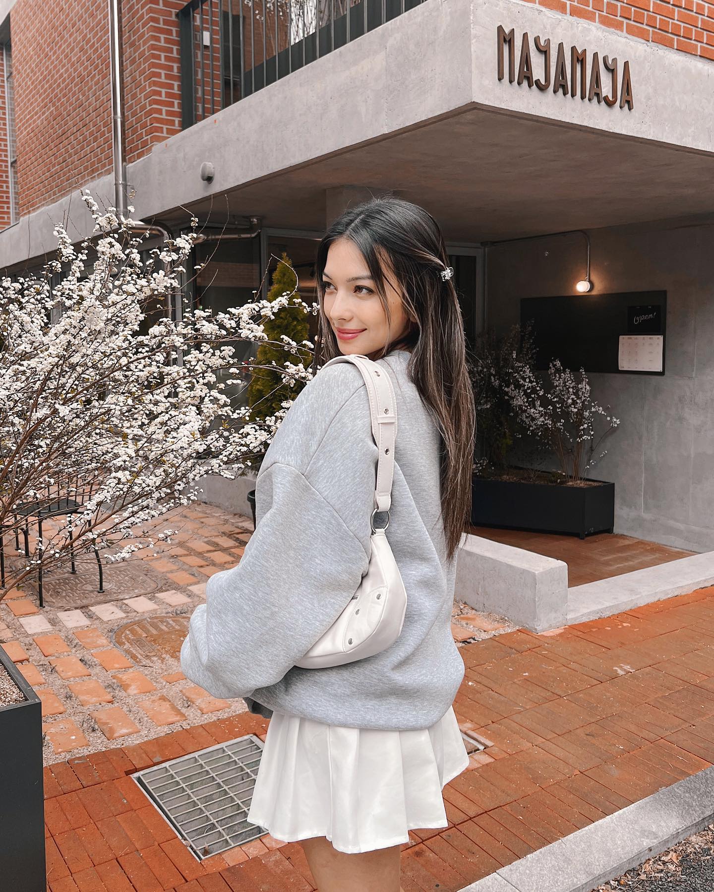 siyamore_ instagram image archive image