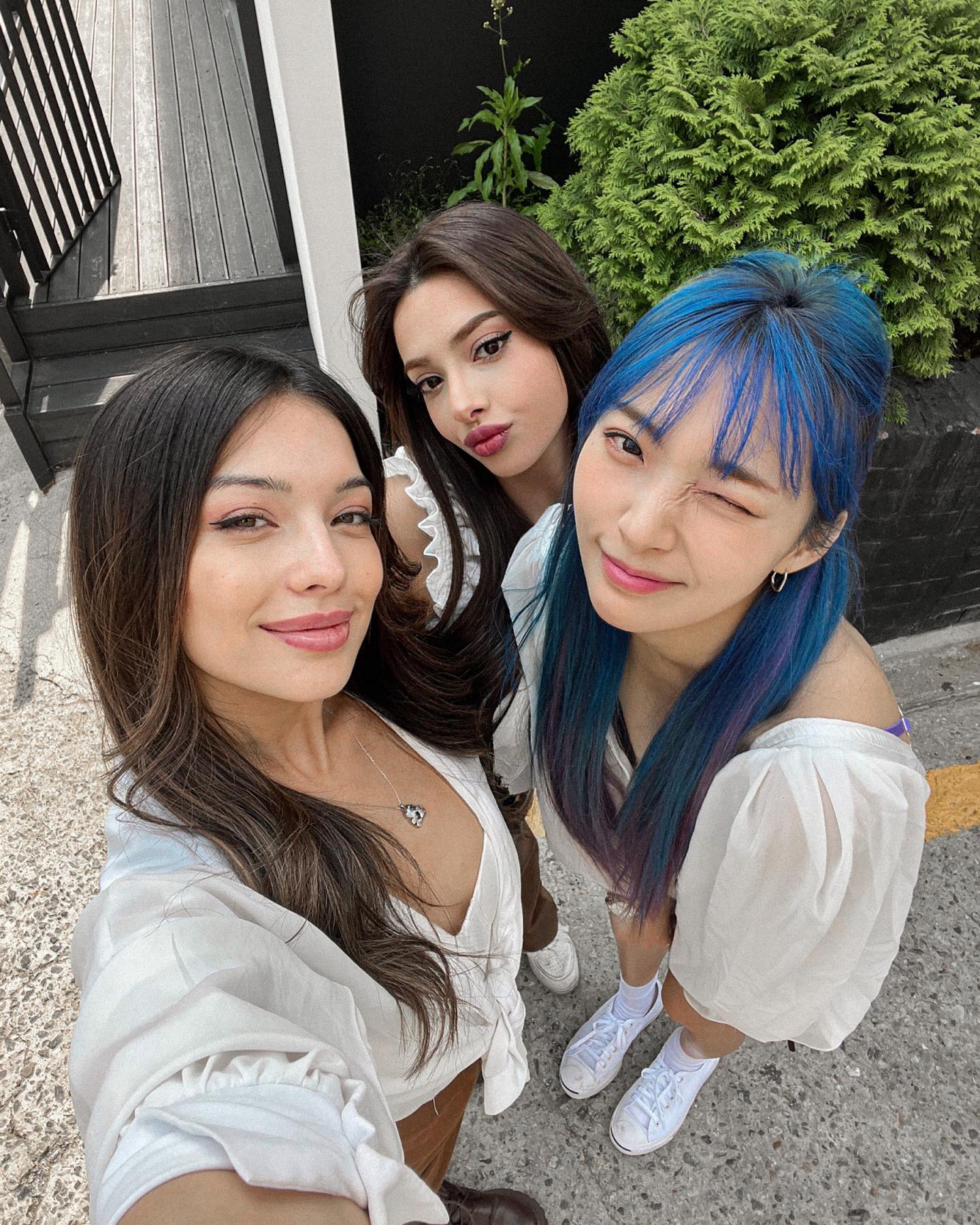 siyamore_ instagram image archive image