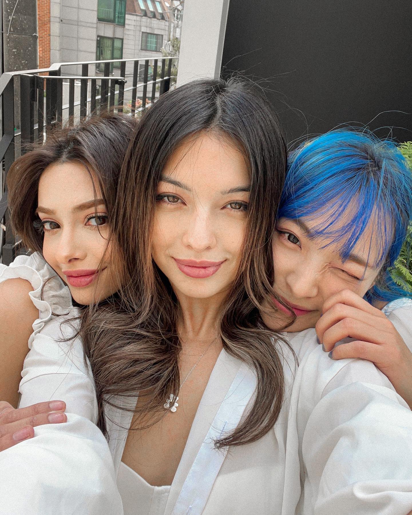 siyamore_ instagram image archive image