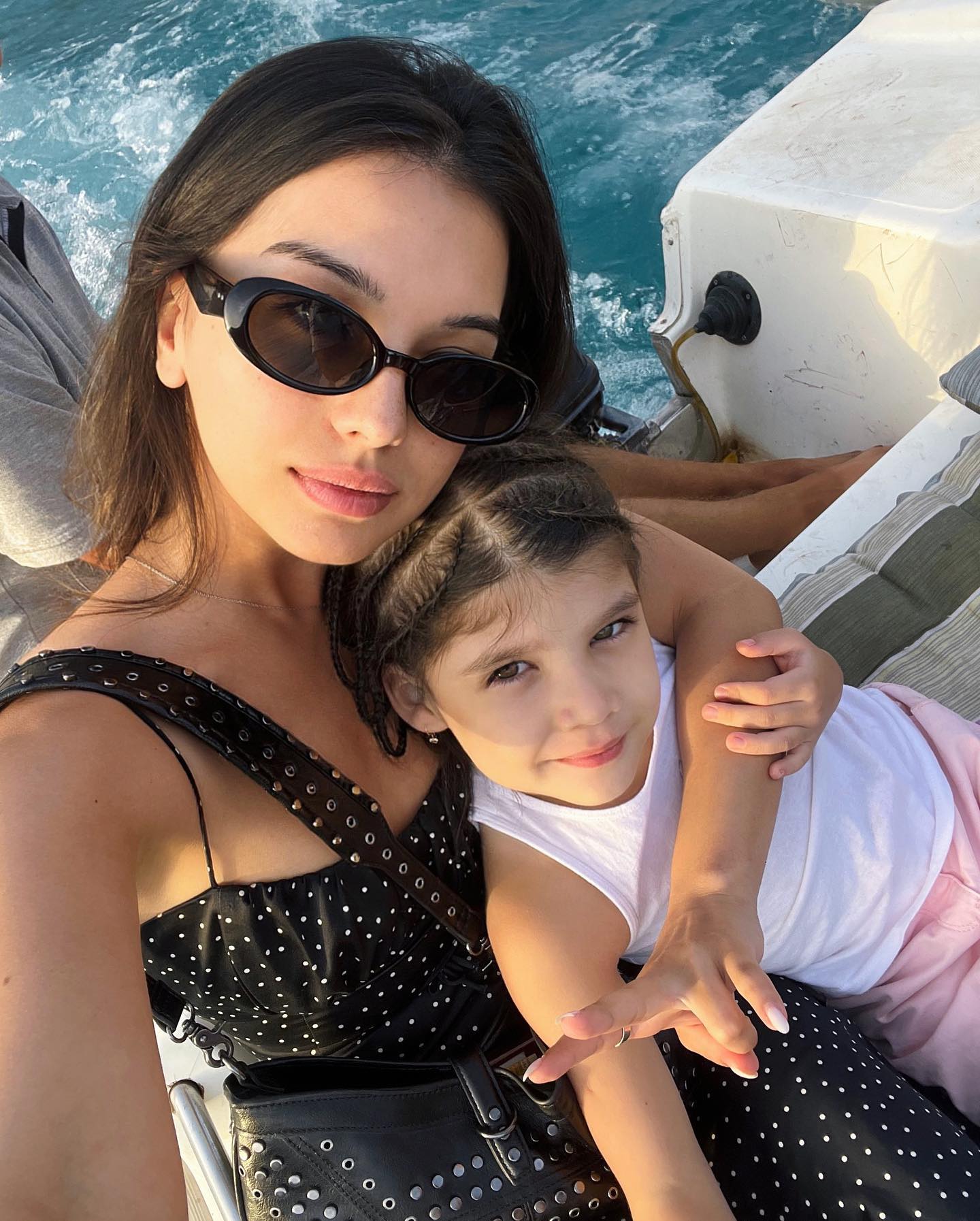 siyamore_ instagram image archive image