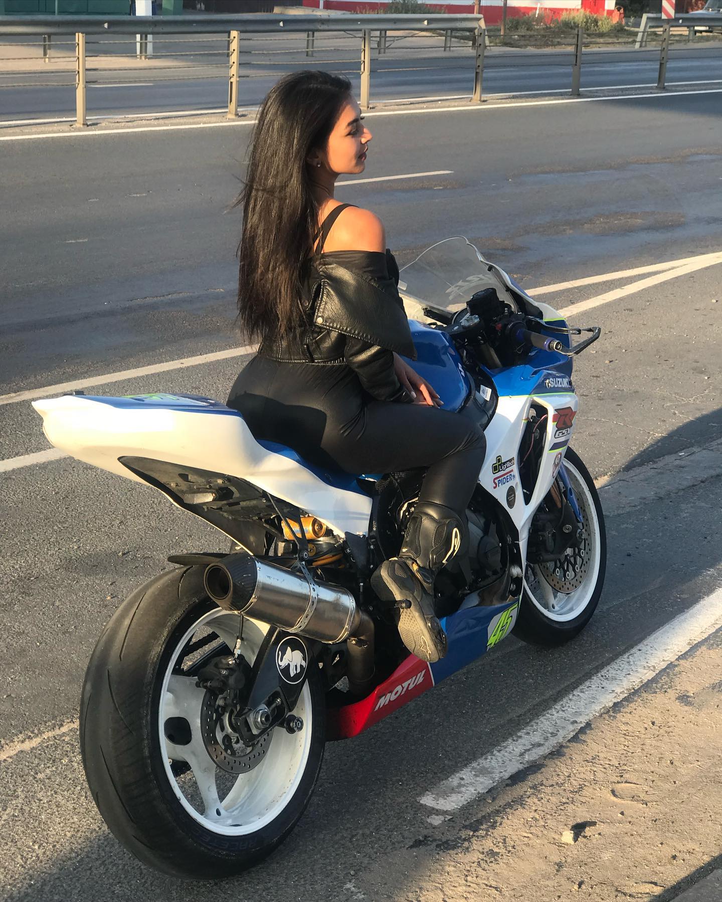 siyamore_ instagram image archive image