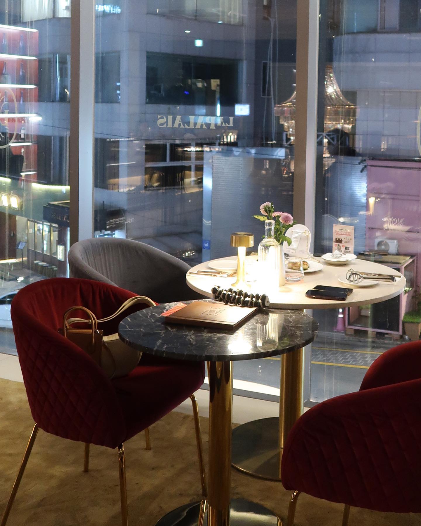 siyamore_ instagram image archive image