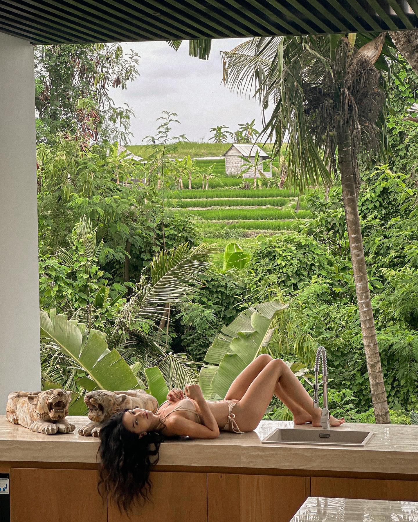 siyamore_ instagram image archive image