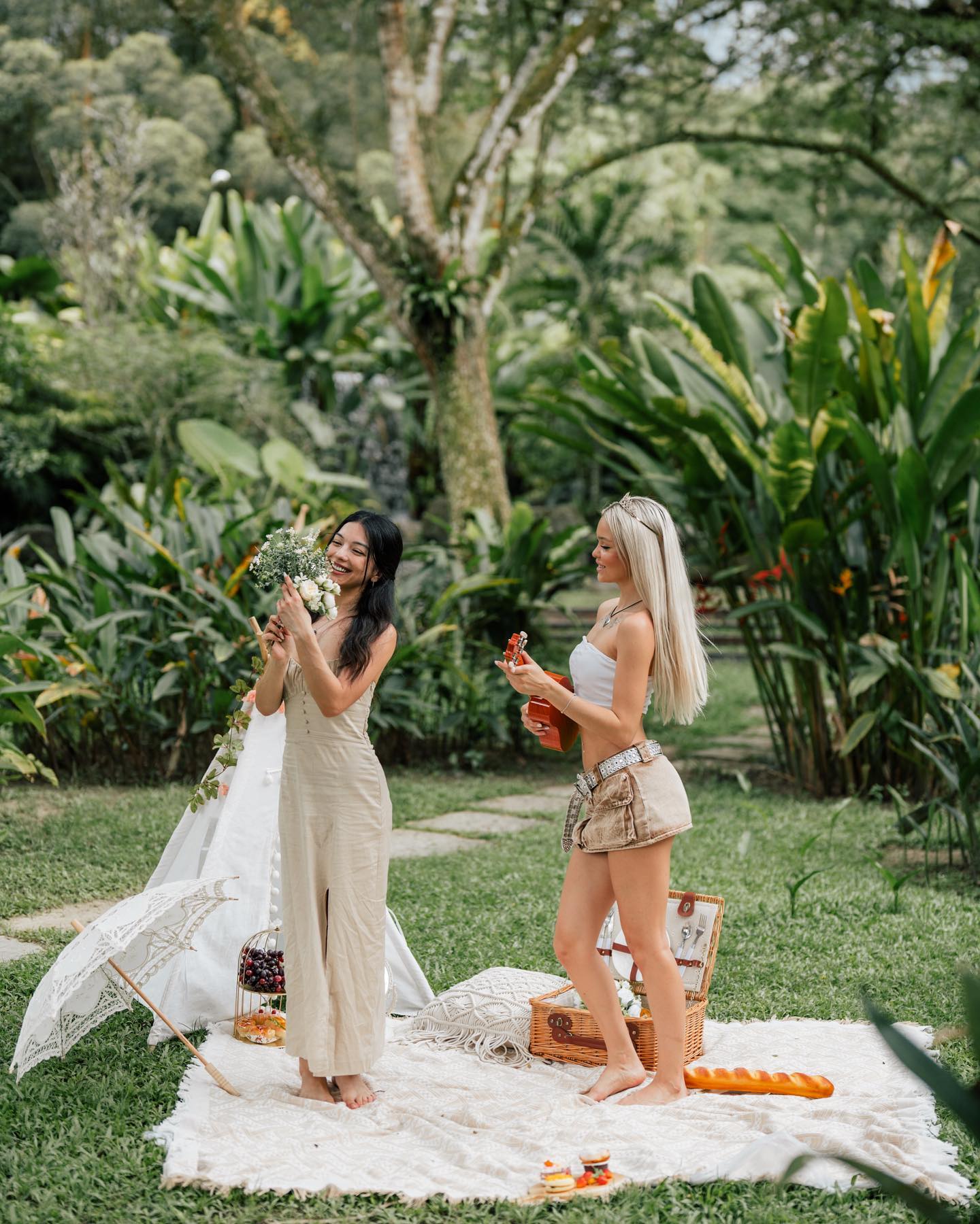 siyamore_ instagram image archive image