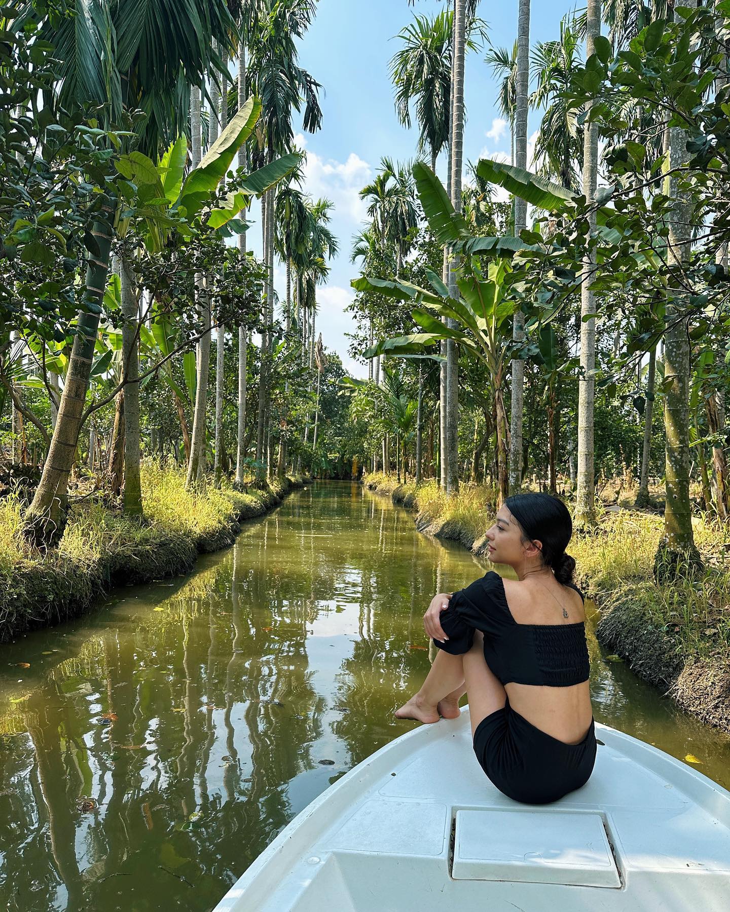 siyamore_ instagram image archive image