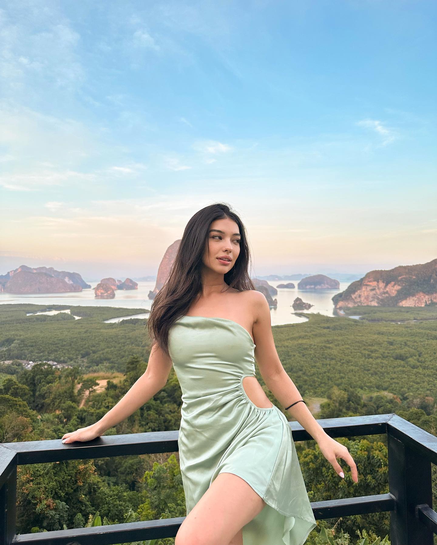 siyamore_ instagram image archive image