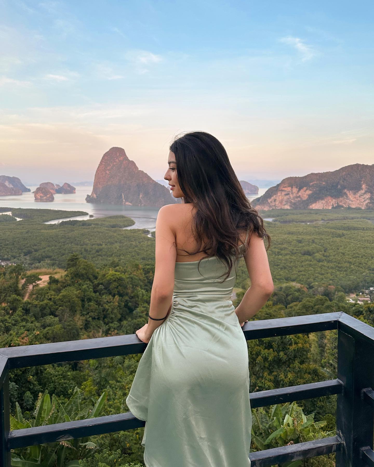 siyamore_ instagram image archive image