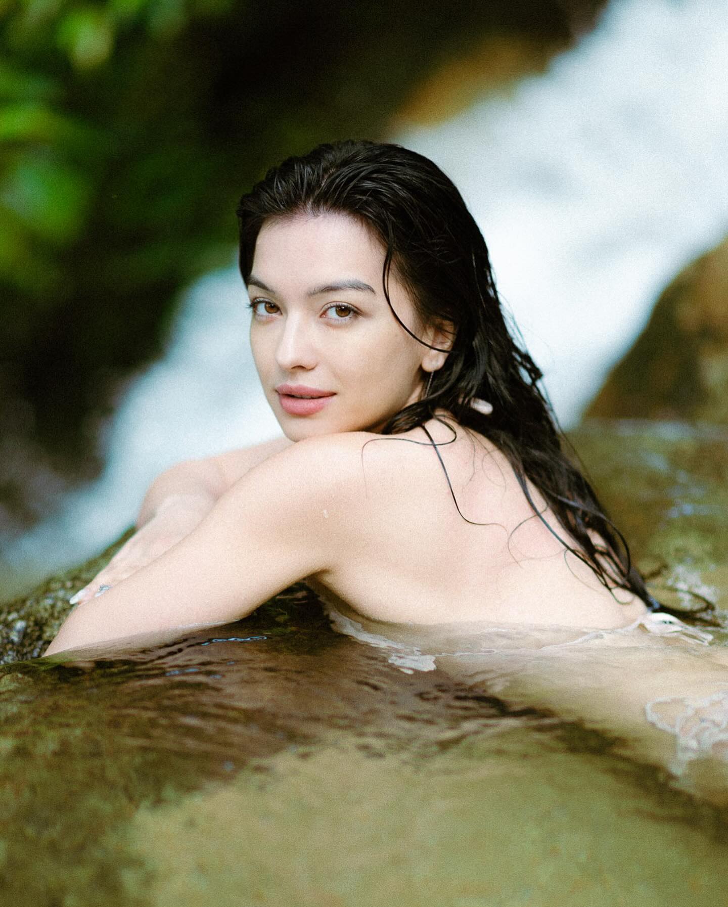 siyamore_ instagram image archive image