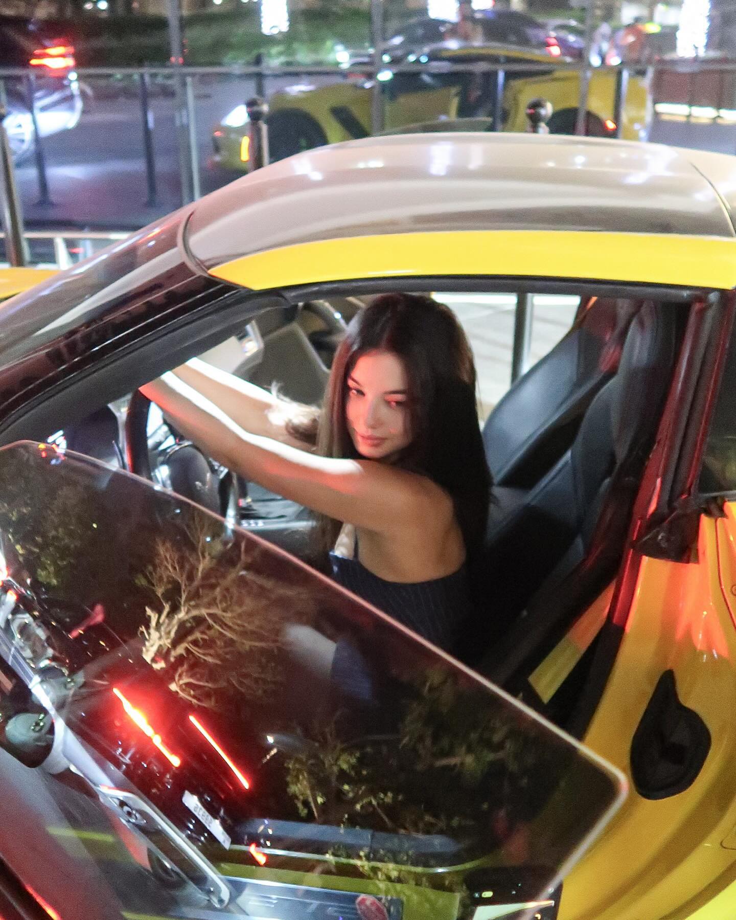 siyamore_ instagram image archive image