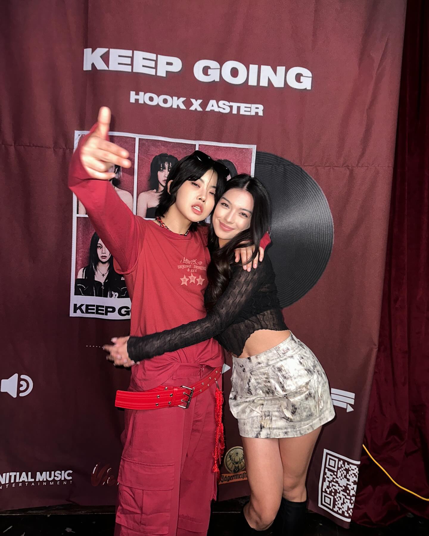 siyamore_ instagram image archive image