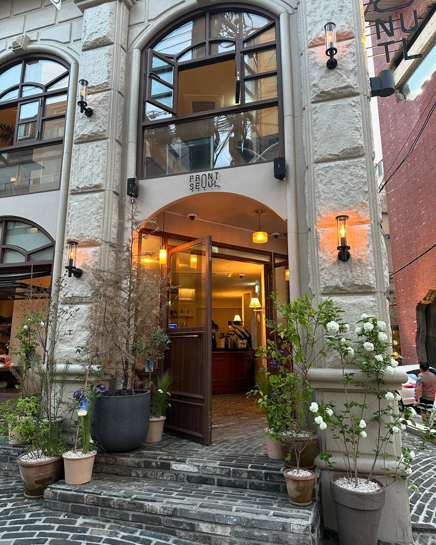 siyamore_ instagram image archive image