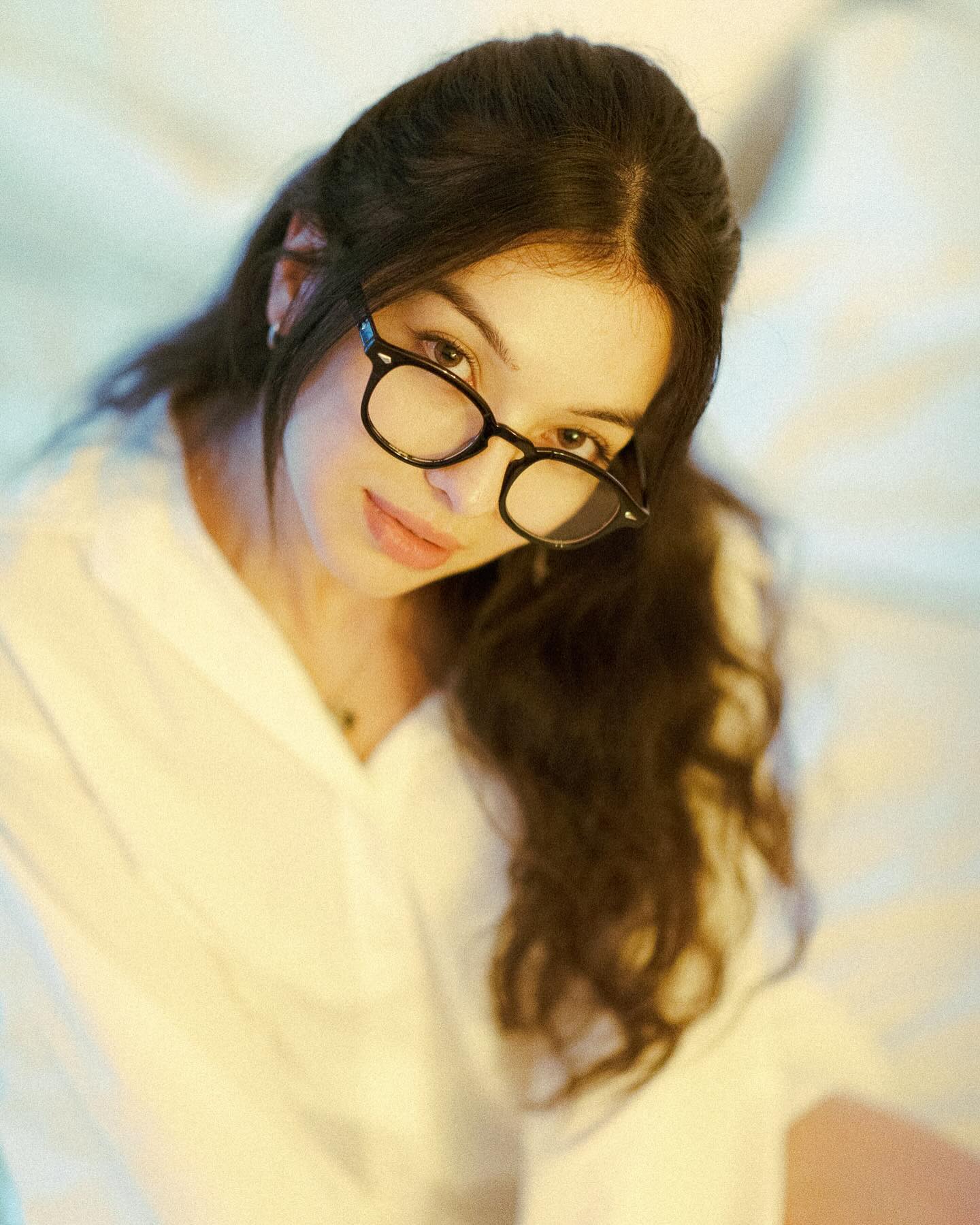 siyamore_ instagram image archive image