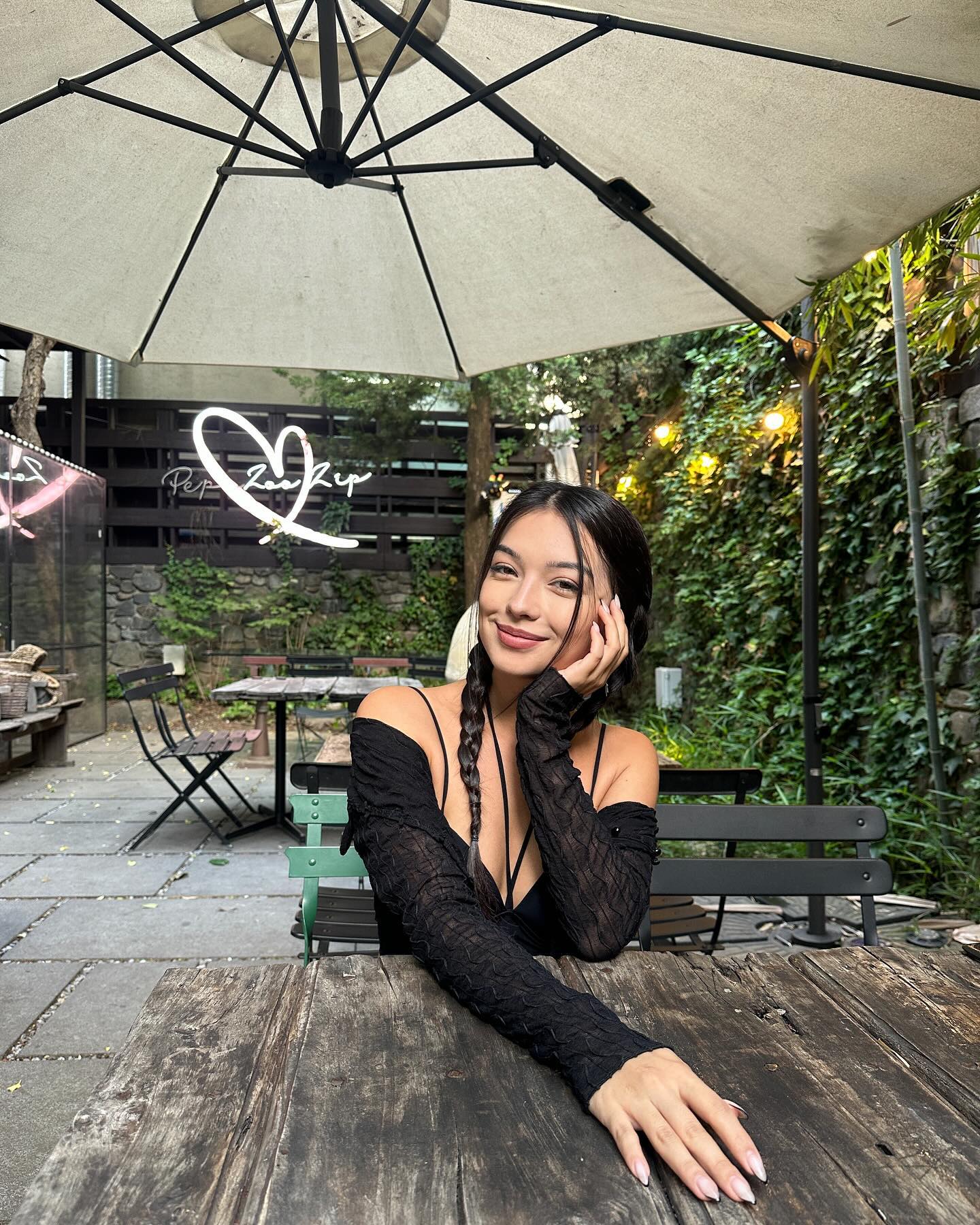 siyamore_ instagram image archive image