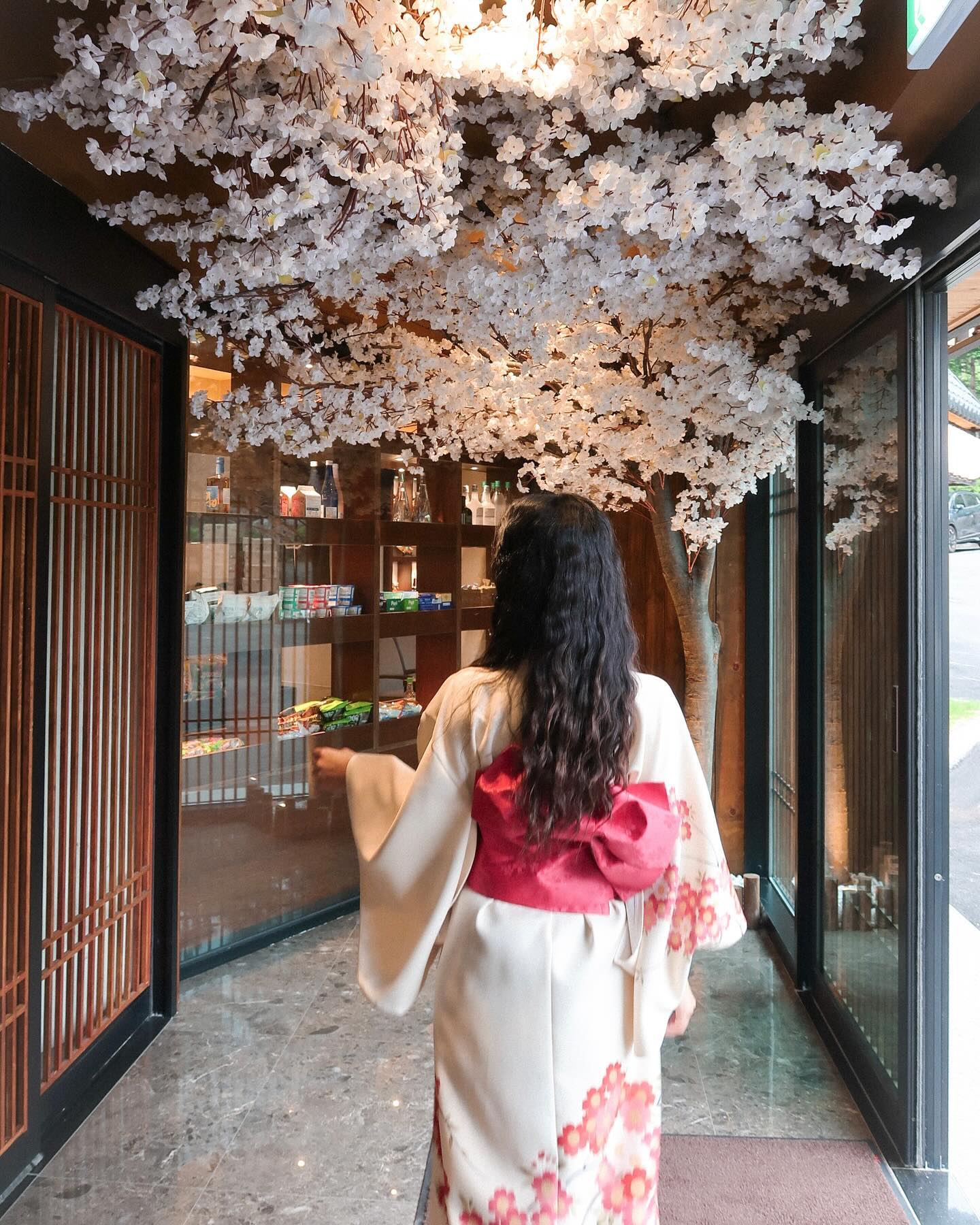 siyamore_ instagram image archive image