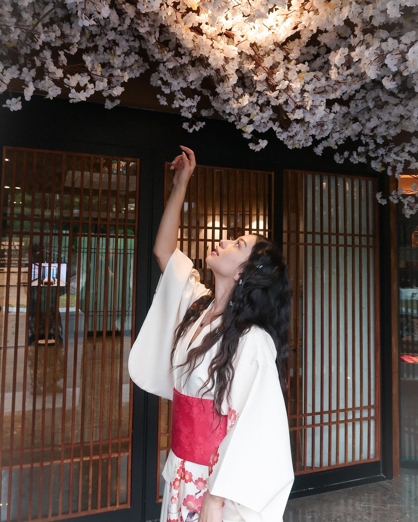 siyamore_ instagram image archive image