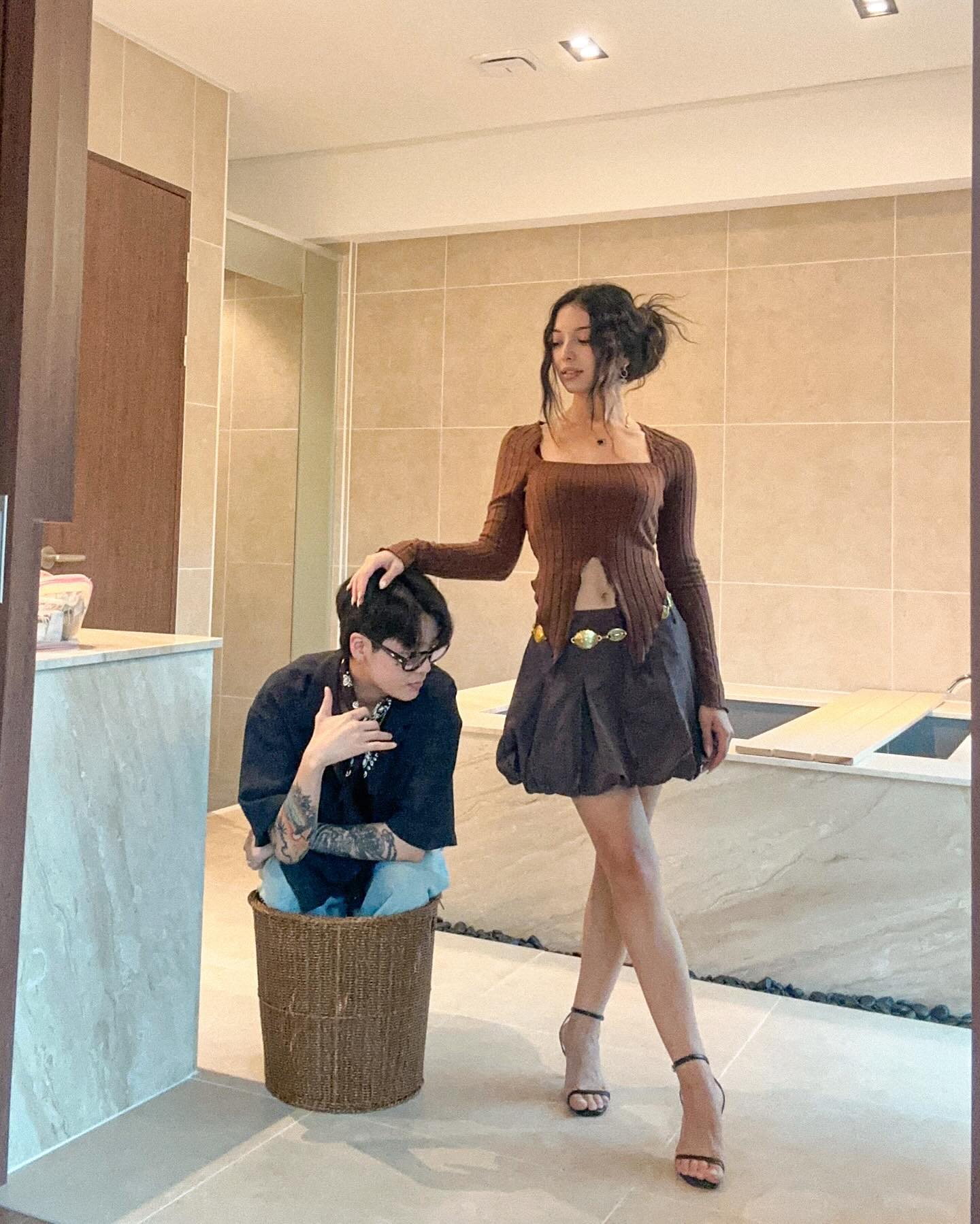 siyamore_ instagram image archive image