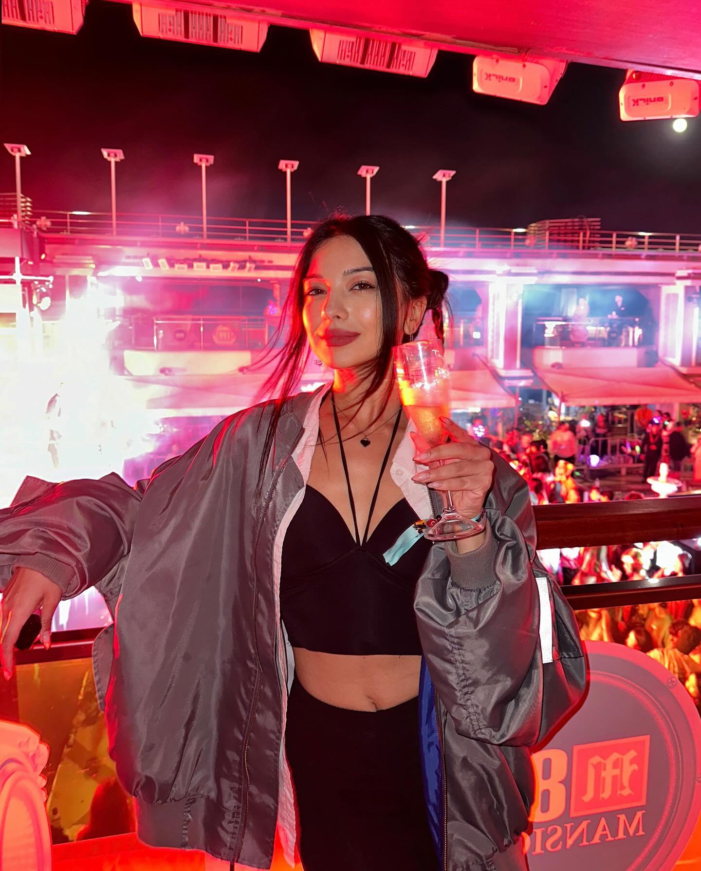 siyamore_ instagram image archive image