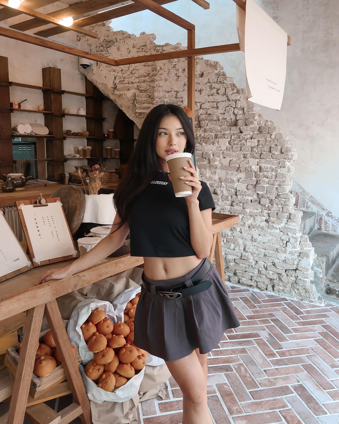 siyamore_ instagram image archive image