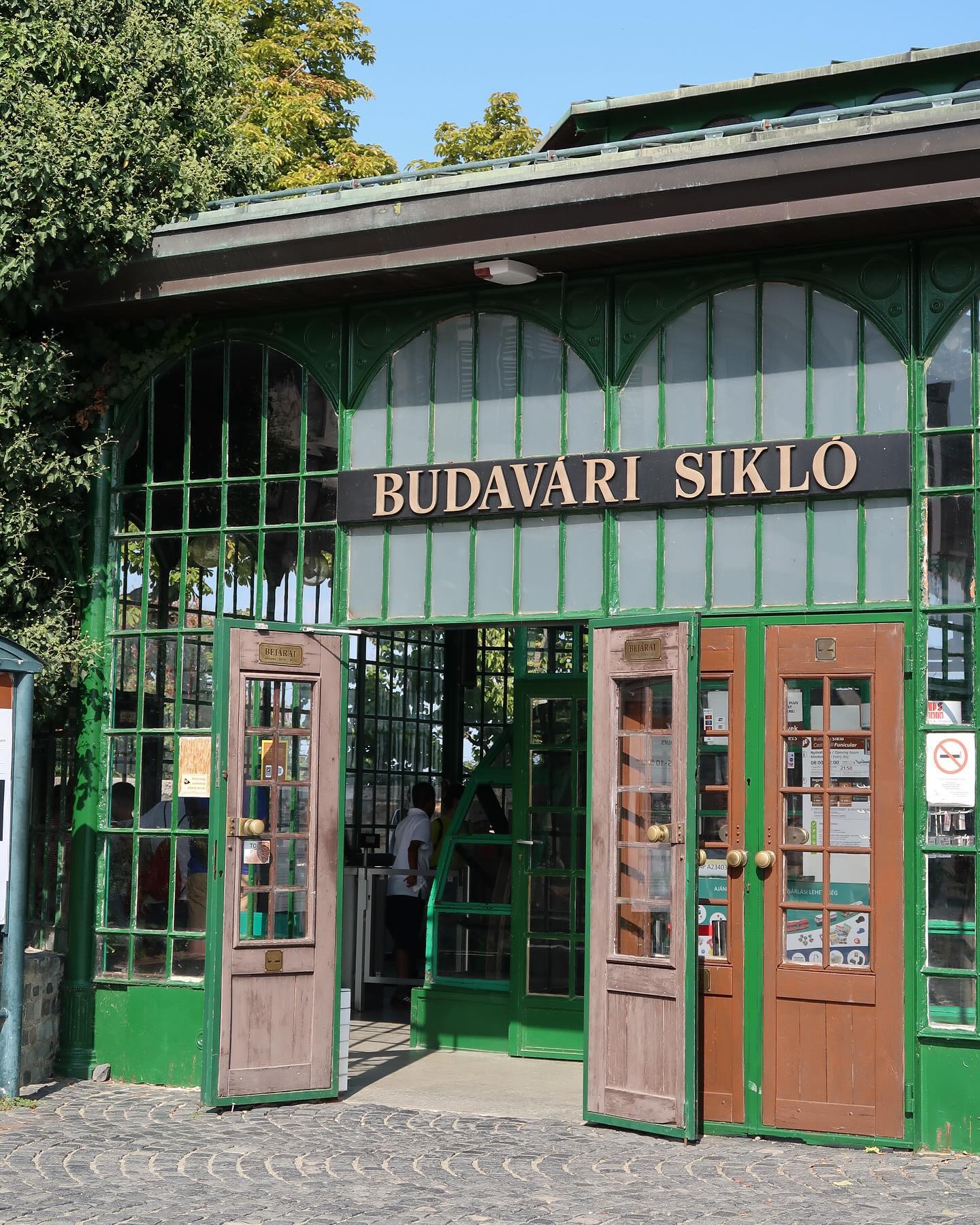 siyamore_ instagram image archive image