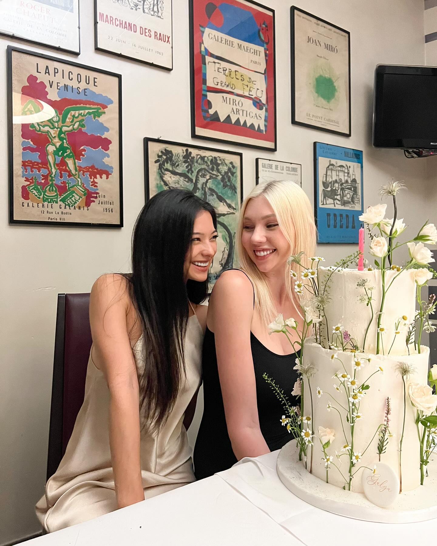 siyamore_ instagram image archive image