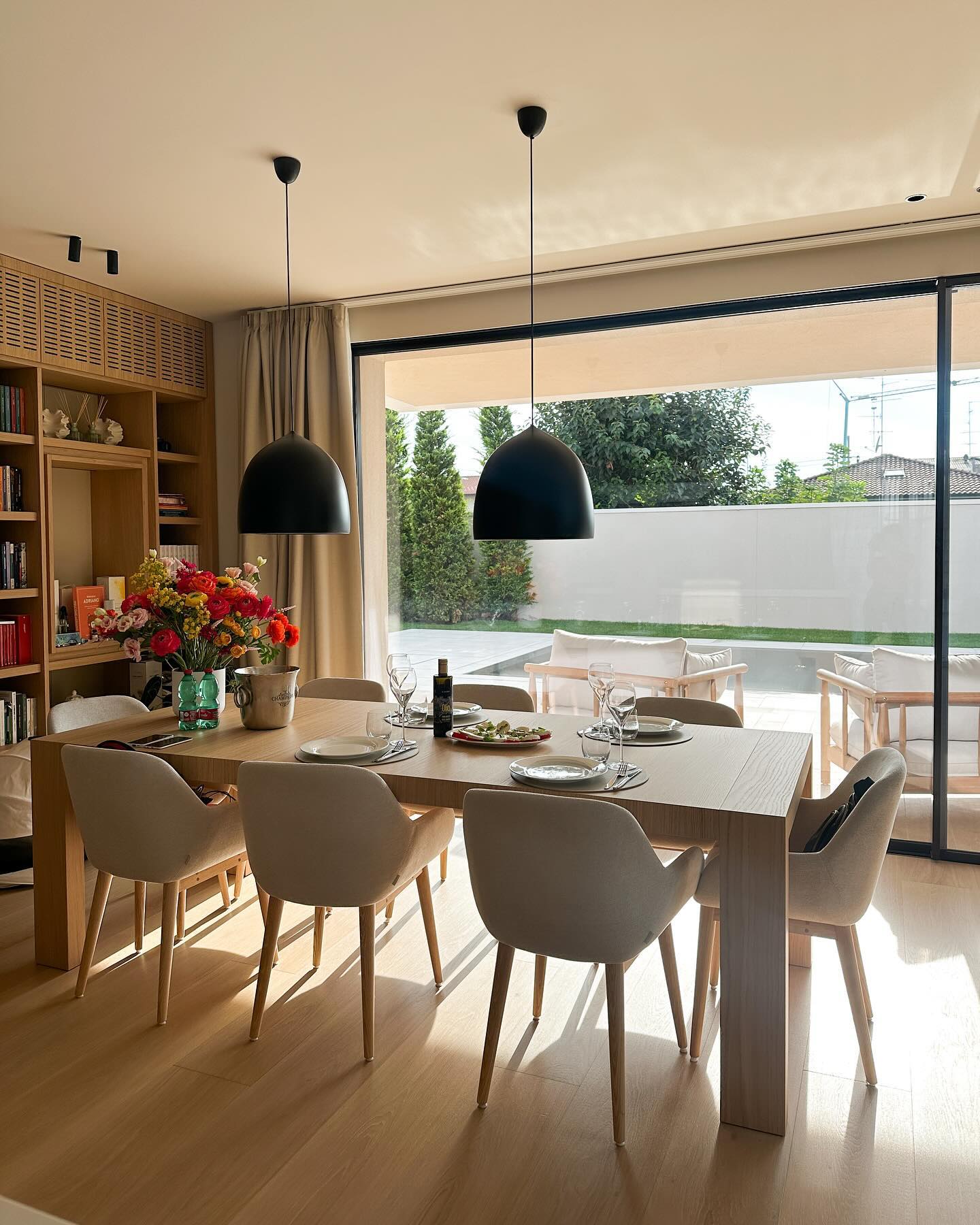 siyamore_ instagram image archive image