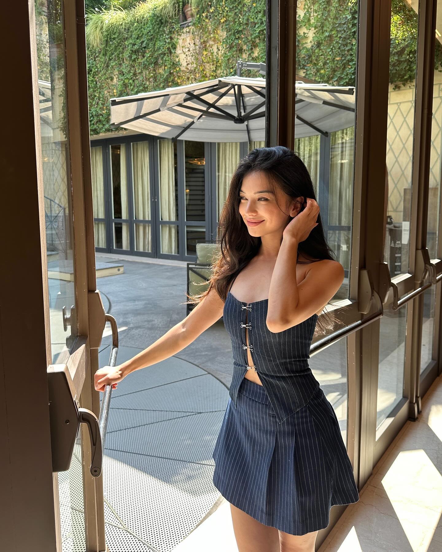 siyamore_ instagram image archive image