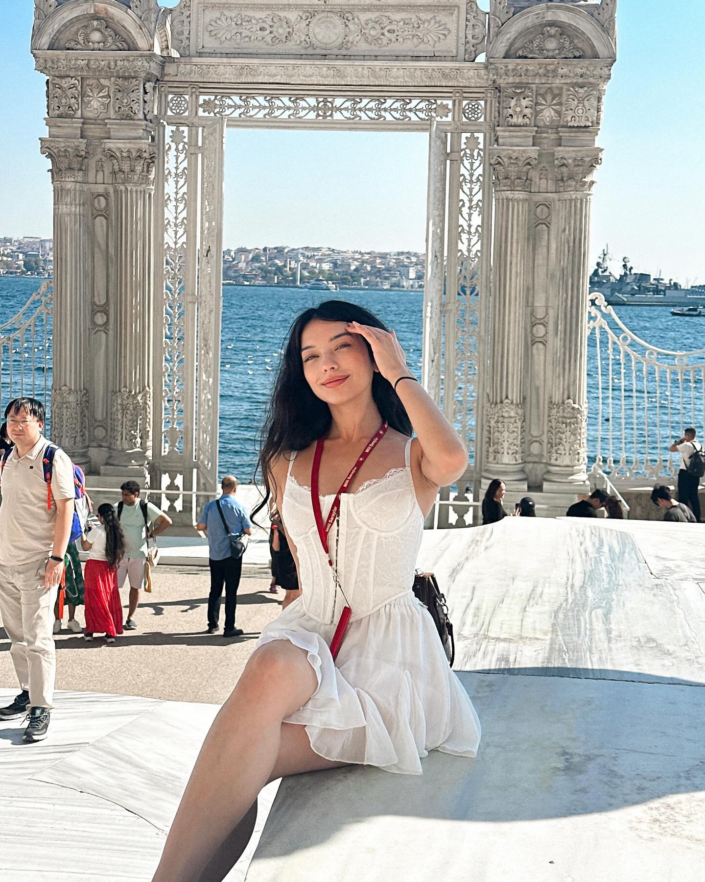 siyamore_ instagram image archive image