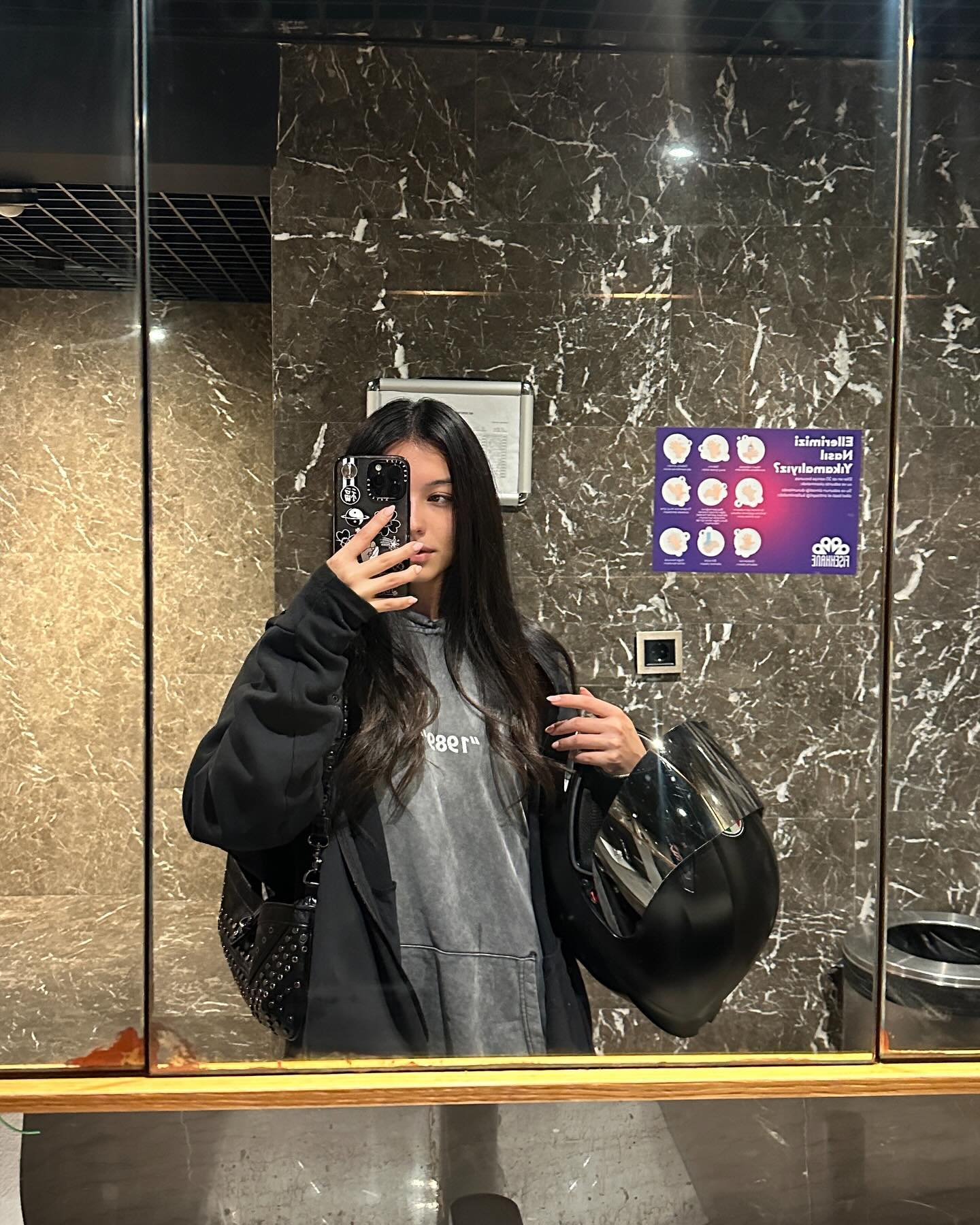 siyamore_ instagram image archive image