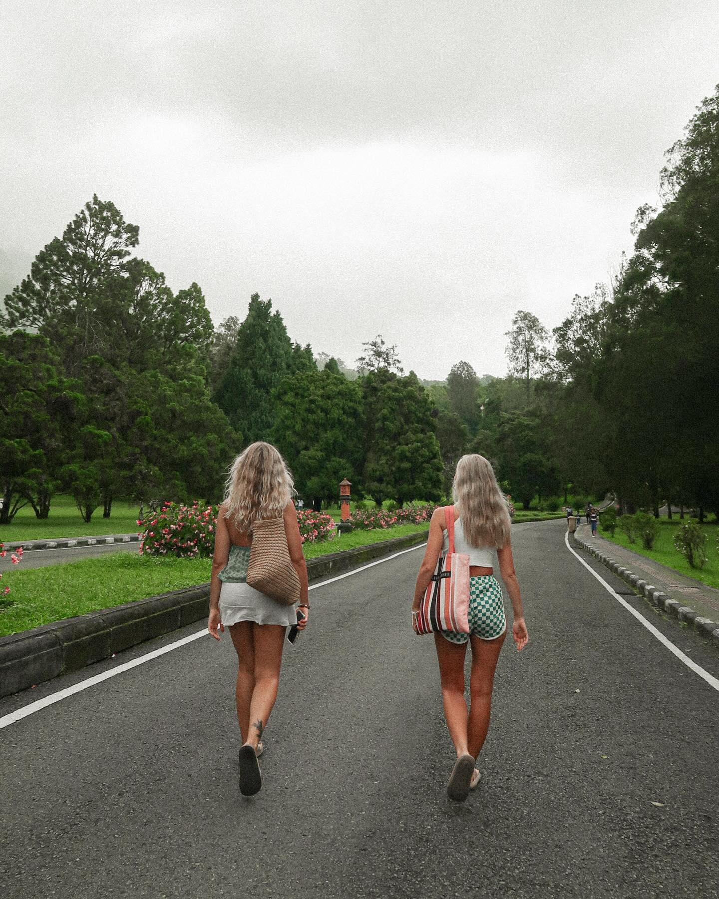 siyamore_ instagram image archive image