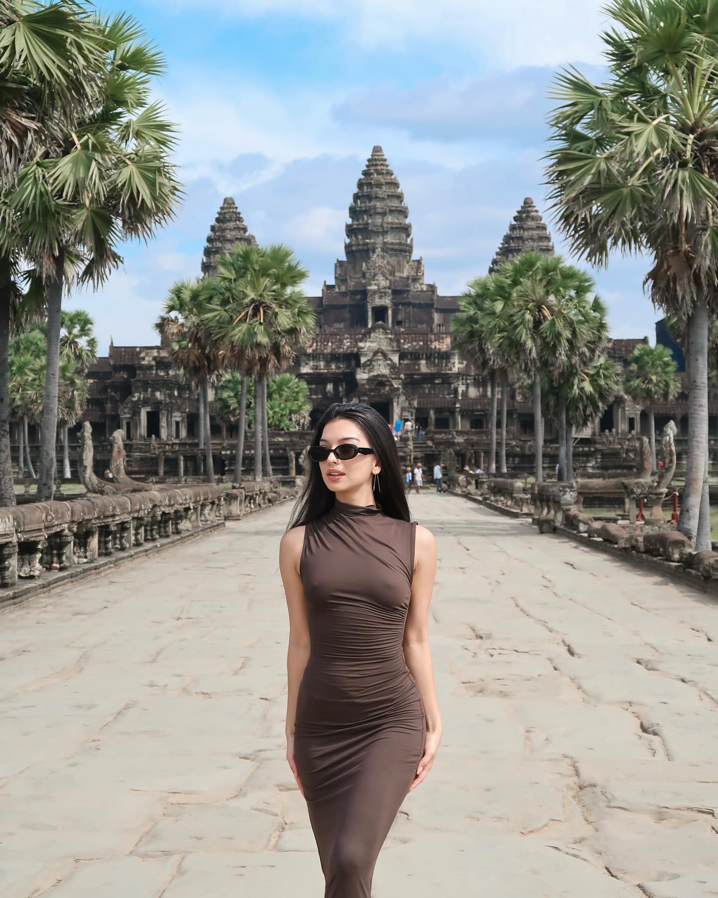 siyamore_ instagram image archive image