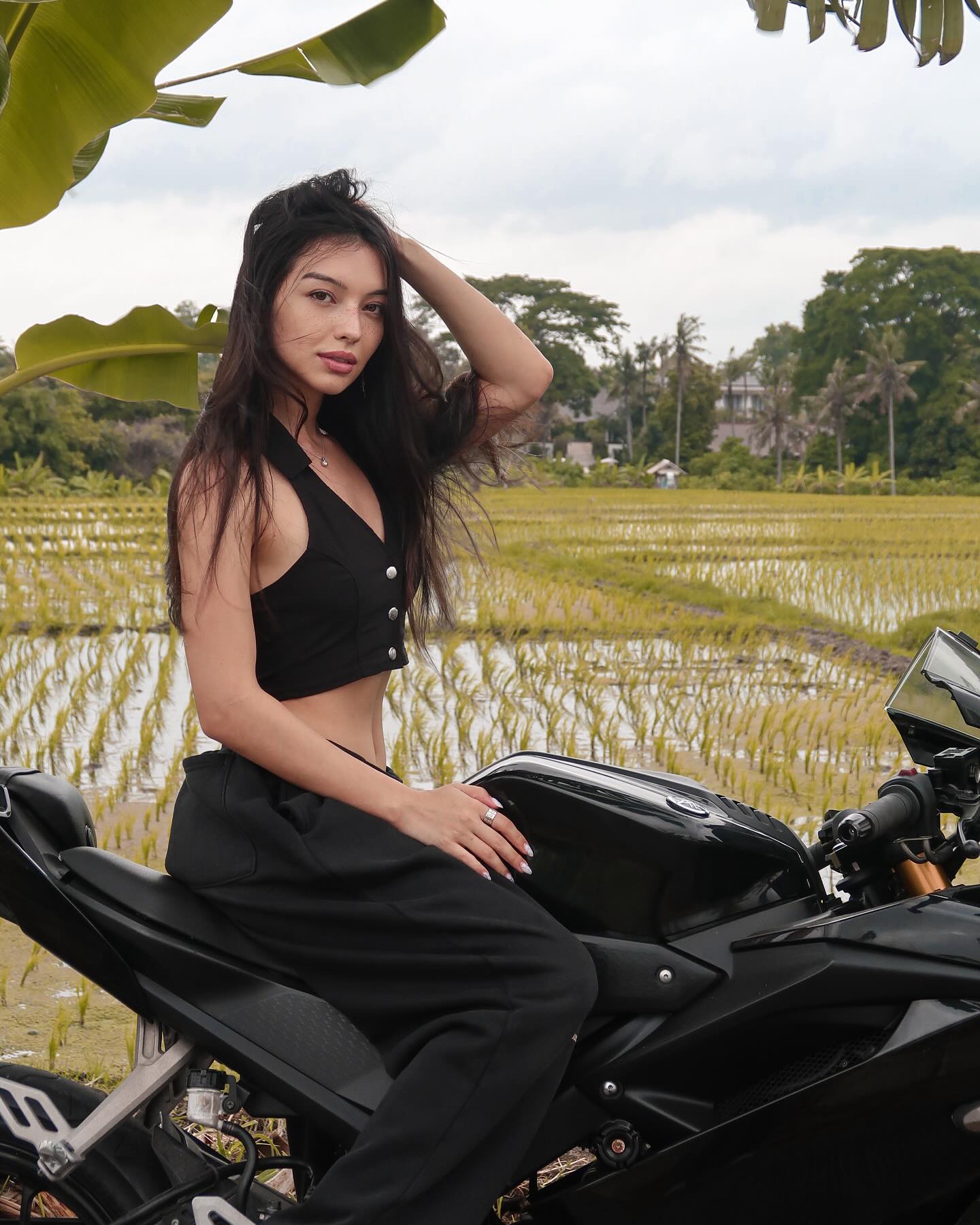 siyamore_ instagram image archive image