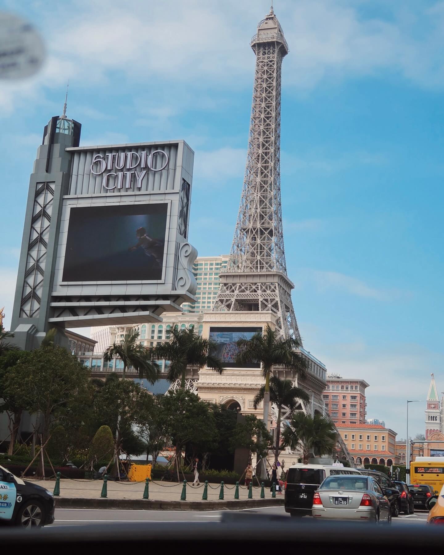 siyamore_ instagram image archive image