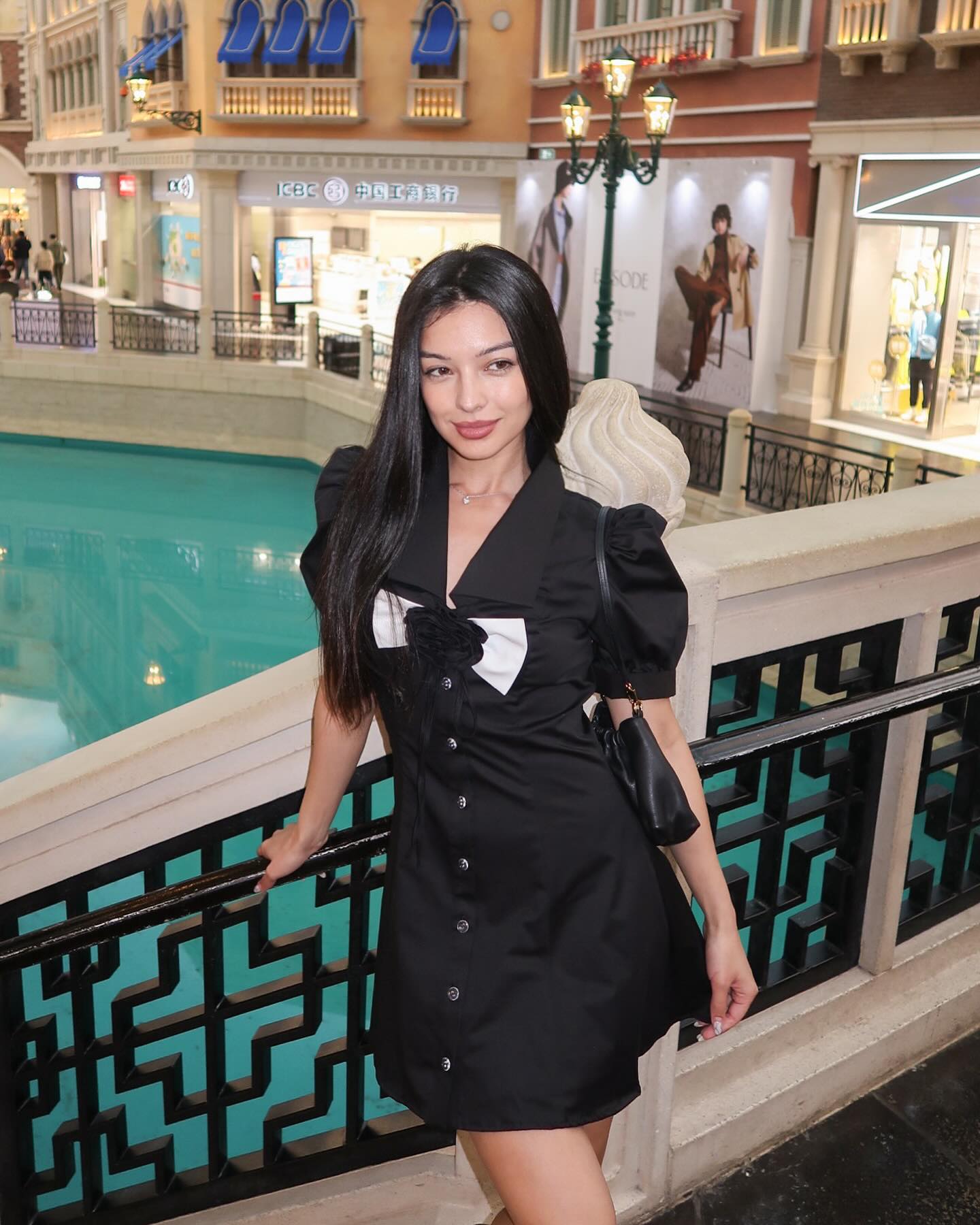 siyamore_ instagram image archive image