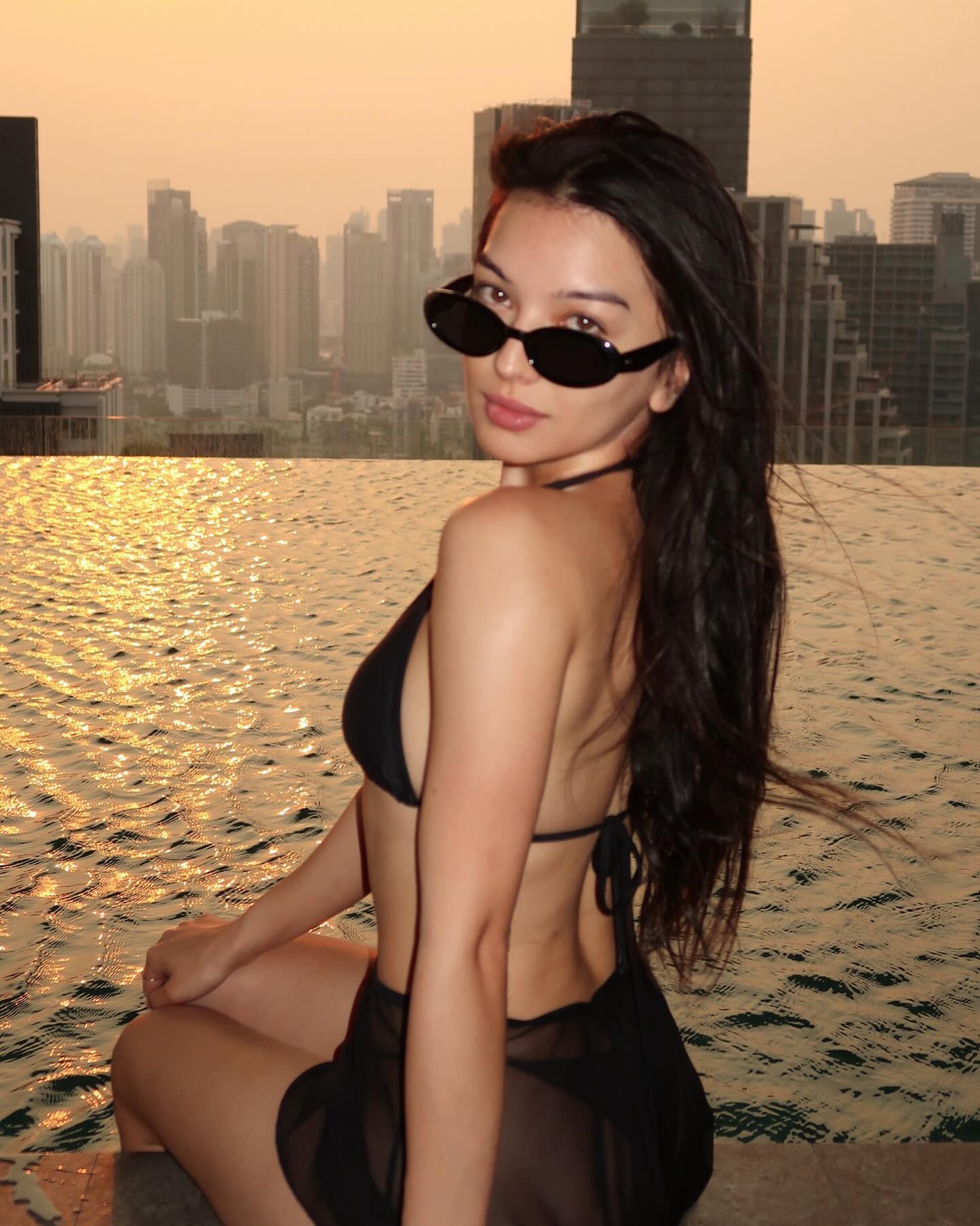 siyamore_ instagram image archive image