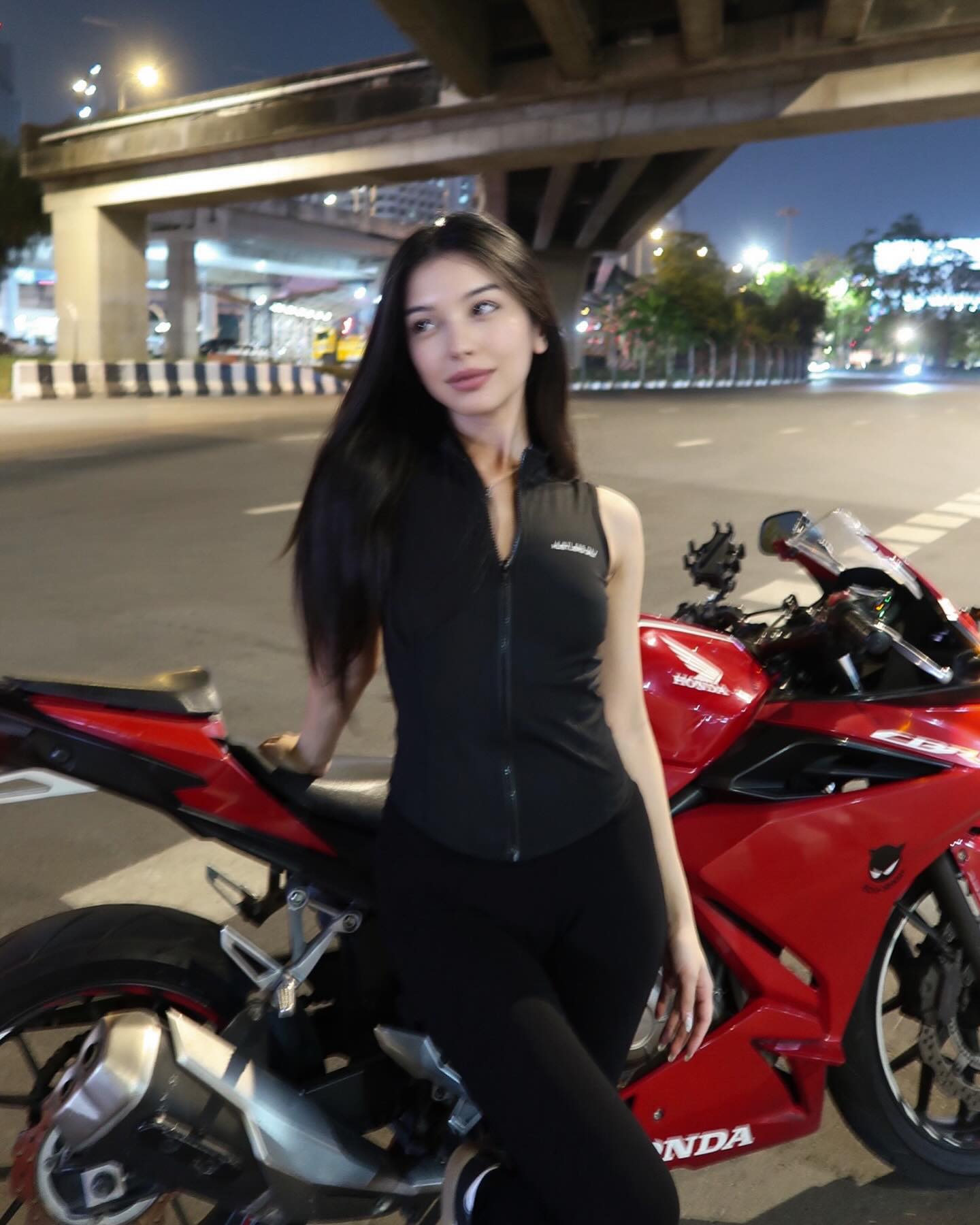 siyamore_ instagram image archive image