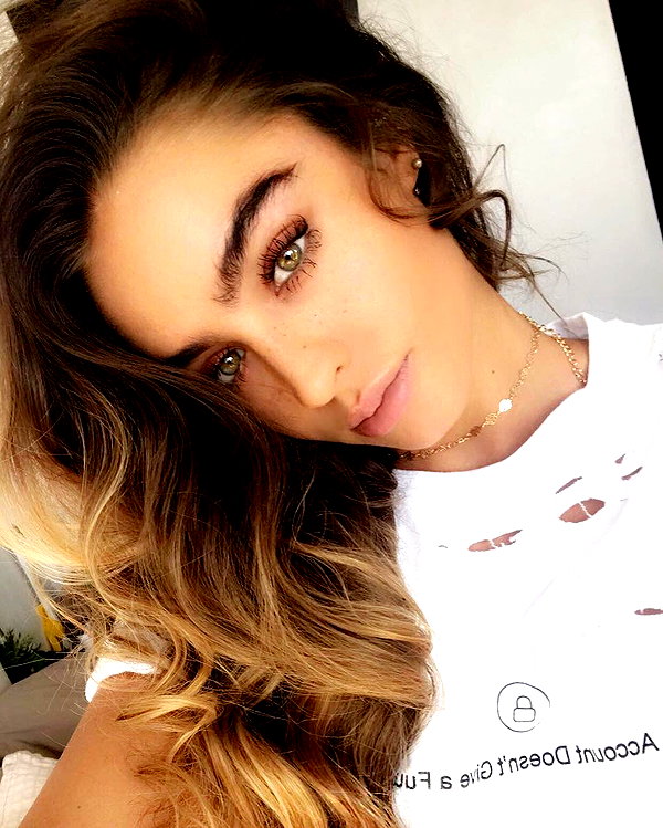 sommerray instagram image archive image