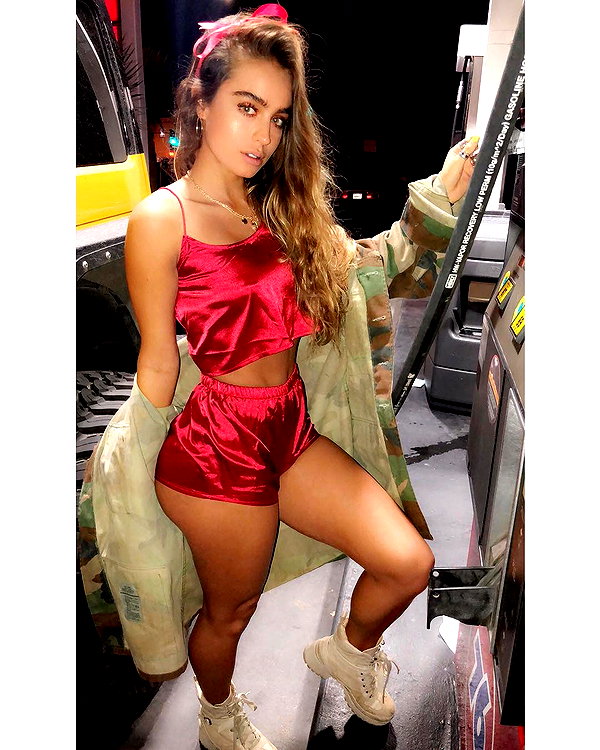 sommerray instagram image archive image