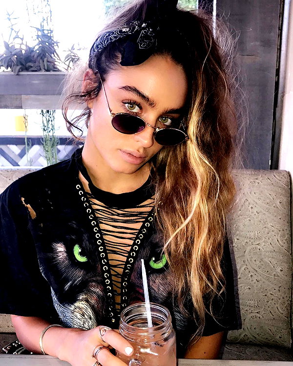 sommerray instagram image archive image