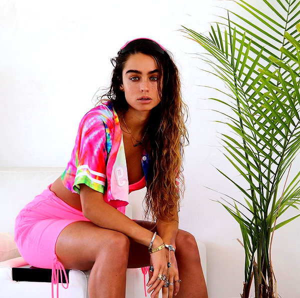 sommerray instagram image archive image