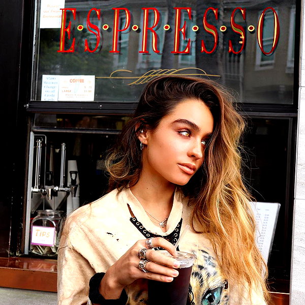 sommerray instagram image archive image