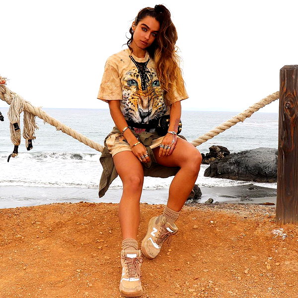 sommerray instagram image archive image