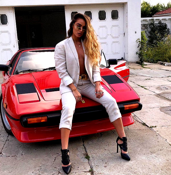 sommerray instagram image archive image