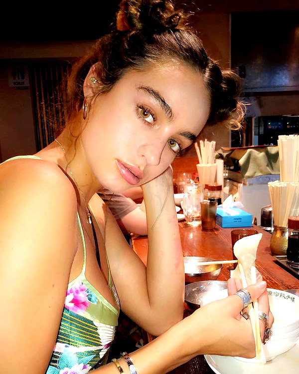sommerray instagram image archive image
