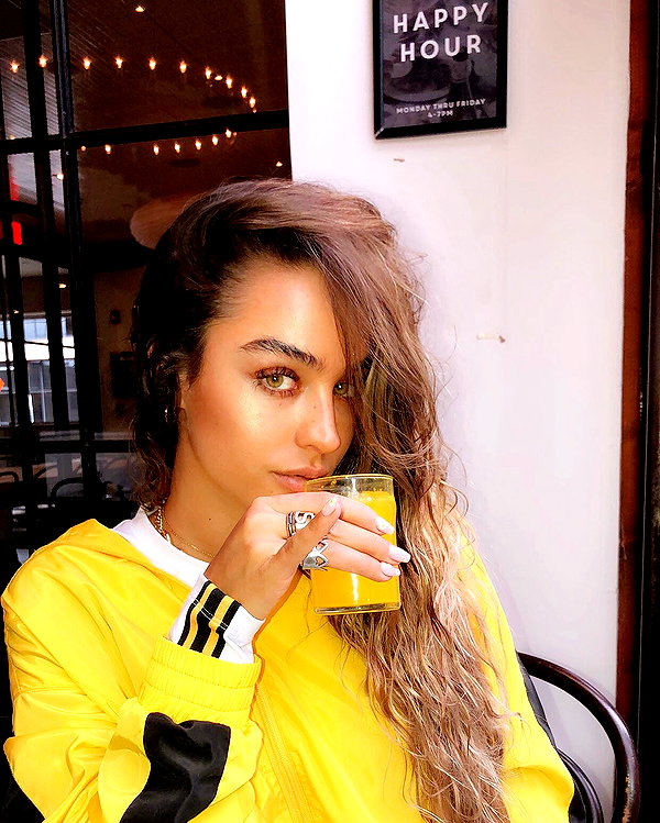sommerray instagram image archive image